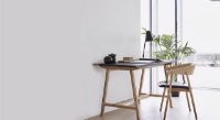 Bild von Andersen Furniture D1 Arbeitstisch 70x125 cm – Eiche/Anthrazitgrau mit schwarzer Kante