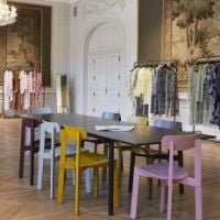 Bild von Bitte warten Sie, bis Sie Platz nehmen. Bondi Stuhl SH: 44,5 cm – Aschgrau