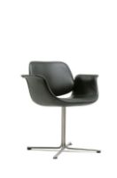 Bild von Fredericia Furniture Erik Jørgensen EJ 205-S Flamingo Stuhl SH: 45 cm – Black Cava 1 Leder/Edelstahl mit Drehgestell