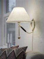 Bild von Le Klint Modell 306 Kipplampe H: 41 cm – Messing/Papier