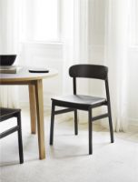 Bild von Normann Copenhagen Herit Stuhl SH: 45 cm – Gestell aus schwarzer Eiche/Schwarz