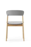 Bild von Normann Copenhagen Herit Stuhlpolsterung SH: 45 cm – Eiche / Synergy Grey