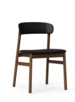 Bild von Normann Copenhagen Herit Stuhlpolsterung SH: 45 cm – Räuchereiche / Schwarze Synergie