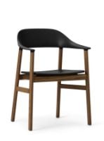 Bild von Normann Copenhagen Herit Sessel SH: 45 cm – Gestell aus geräucherter Eiche/Schwarz