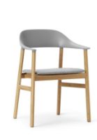 Bild von Normann Copenhagen Herit Sessel Polsterung SH: 45 cm – Gestell Eiche/Synergy Grey