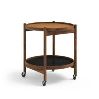 Bild von Brdr. Krüger Bølling Tabletttisch mit 2 Tabletts Ø: 50 cm – Geöltes Walnussholz/Cognac und Schwarz