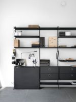 Bild von String Furniture Schrank mit zwei Schubladen 58 x 42 x 30 cm – Esche schwarz gebeizt