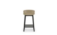 Bild von Normann Copenhagen Hyg Barhocker SH: 65 cm – Sand/Schwarze Eiche