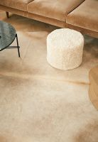 Bild von Natures Collection Runder Pouf aus neuseeländischem Schaffell, kurze Wolle, lockig, Ø: 41 cm – Cappuccino