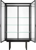 Bild von GUBI Private Vitrine H: 191 cm – Braun/Schwarz gebeizte Eiche/Transparentes Glas