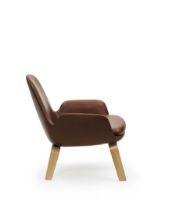 Bild von Normann Copenhagen Era Lounge Chair Low Oak SH: 40 cm – Ultra Leather / Cognac 41598