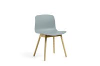 Bild von HAY AAC 12 About A Chair SH: 46 – Lackierte massive Eiche/Staubblau