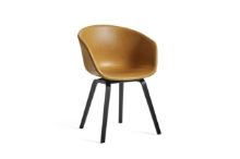 Bild von HAY AAC 23 About A Chair SH: 46 cm – Schwarz lackiertes Eichenfurnier/Sense Cognac