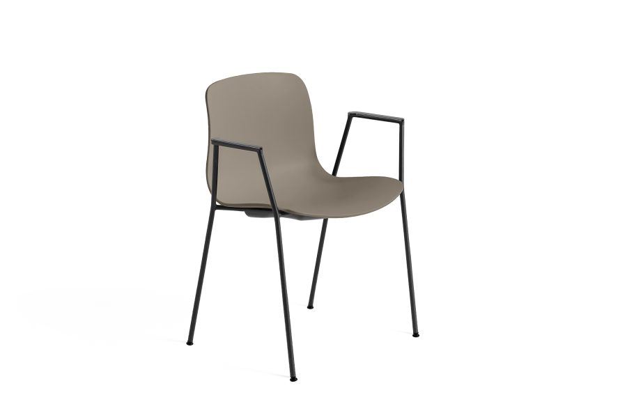 Bild von HAY AAC 18 About A Chair SH: 46 cm – Schwarz pulverbeschichteter Stahl/Khaki