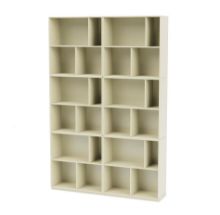 Bild von Montana Selection Read Bücherregal mit Sockel 3 cm 139,2 x 208,8 cm – 150 Vanille