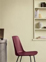 Bild von &Tradition HW6 Rely Chair SH: 46 cm – Rotbraun/bronziertes Gestell