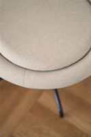 Bild von FDB Møbler L40 Bellamie Lounge Chair mit Drehgelenk SH: 39 cm - Schwarz / Beige