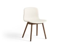 Bild von HAY AAC 13 About A Chair SH: 46 cm – Lackierter massiver Walnuss/Olavi von HAY 01