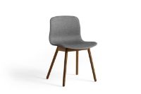 Bild von HAY AAC 13 About A Chair SH: 46 cm – Lackierter massiver Walnuss/Remix 152