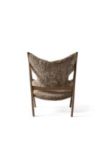 Bild von Audo Copenhagen Knitting Lounge Chair Schaffell SH: 30 cm – Gestell Walnuss/Schaffell Curly Sahara