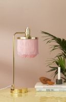 Bild von Warm Nordic Fringe Tischlampe H: 61 cm – Blassrosa