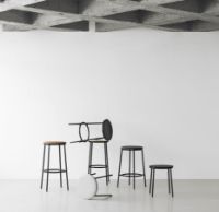 Bild von Normann Copenhagen Circa Hocker H: 45 cm – Schwarze Eiche