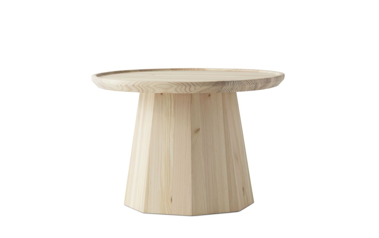 Bild von Normann Copenhagen Kieferntisch groß H: 44,6 x Ø: 65 cm – Kiefer