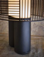 Bild von DCW Editions Yasuke Tischlampe H: 44,3 cm – Schwarz