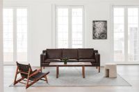 Bild von Fredericia Furniture 5367 BM67 Couchtisch 140x55 cm - Geölter Walnuss/Messing