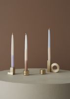Bild von OYOY Baari Kerzenhalter aus massivem Messing H: 10 cm – Gebürstetes Messing OUTLET