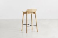 Bild von Woud Mono Counter Chair SH: 65 cm – Weiß pigmentierte Eiche