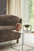 Bild von Audo Copenhagen Mingle Sofa L: 154 cm – Sahara-Schaffell/Natureiche