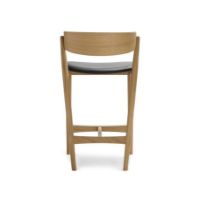 Bild von Sibast Furniture No 7 Barhocker SH: 65 cm – weiß pigmentierte lackierte Eiche / schwarzes Leder