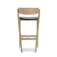 Bild von Sibast Furniture No 7 Barhocker SH: 75 cm – Weiße Öleiche / Schwarzes Leder