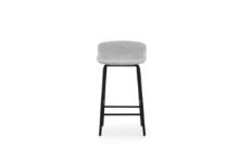 Bild von Normann Copenhagen Hyg Barhocker Voll gepolstert SH: 65 cm – Venture/Schwarzer Stahl