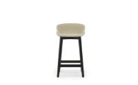 Bild von Normann Copenhagen Hyg Barhocker Vollgepolstert SH: 65 cm – Upminster/Schwarze Eiche