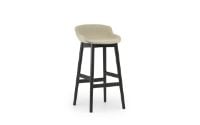 Bild von Normann Copenhagen Hyg Barhocker Voll gepolstert SH: 75 cm – Upminster/Schwarze Eiche