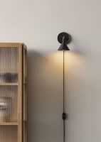 Bild von Audo Copenhagen Cast Sconce Wandleuchte mit Diffusor Ø: 18,5 cm - Schwarz