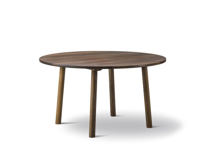 Bild von Fredericia Furniture 6121 Taro Esstisch Ø: 120 cm – Geräucherte geölte Eiche