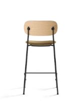 Bild von Audo Copenhagen Co Counter Chair Furniersitz gepolstert SH: 68,5 cm – Eiche Natur/Audo Copenhagen Curly