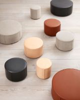 Bild von Fredericia Furniture Mono Pouf Ø: 39 cm - 0024 Grand Linen