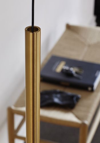LOOM Design Valkyrie 72 Pendel L: 72 cm – Messing