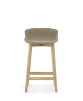 Bild von Normann Copenhagen Hyg Barhocker vorne gepolstert SH: 65 cm – Affix/Eiche