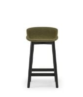 Bild von Normann Copenhagen Hyg Barhocker vorne gepolstert SH: 65 cm – Interfuse/Schwarze Eiche