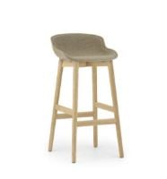 Bild von Normann Copenhagen Hyg Barhocker vorne gepolstert SH: 75 cm – Kette/Eiche