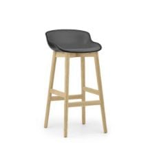 Bild von Normann Copenhagen Hyg Barhocker vorne gepolstert SH: 75 cm – Schwarzes Leder/Eiche