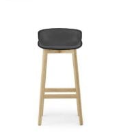 Bild von Normann Copenhagen Hyg Barhocker vorne gepolstert SH: 75 cm – Schwarzes Leder/Eiche