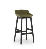 Bild von Normann Copenhagen Hyg Barhocker vorne gepolstert SH: 75 cm – Interfuse/Schwarze Eiche