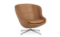 Bild von Normann Copenhagen Hyg Low Lounge Chair SH: 40 cm – Brandy Leder/Aluminium