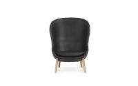 Bild von Normann Copenhagen Hyg High Lounge Chair SH: 40 cm – Schwarzes Leder/Eiche